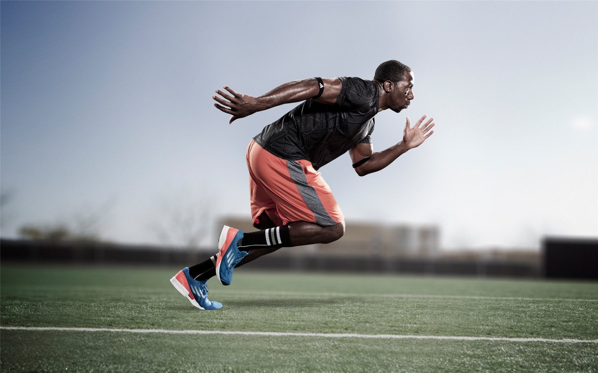 广州队主场获胜，取得胜利保持不败纪录，足球广州队主场在哪里